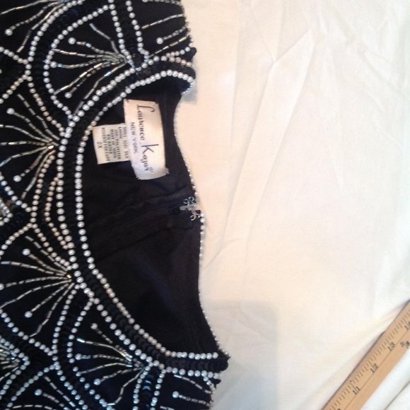 Women's Top - Picture 10 of 11